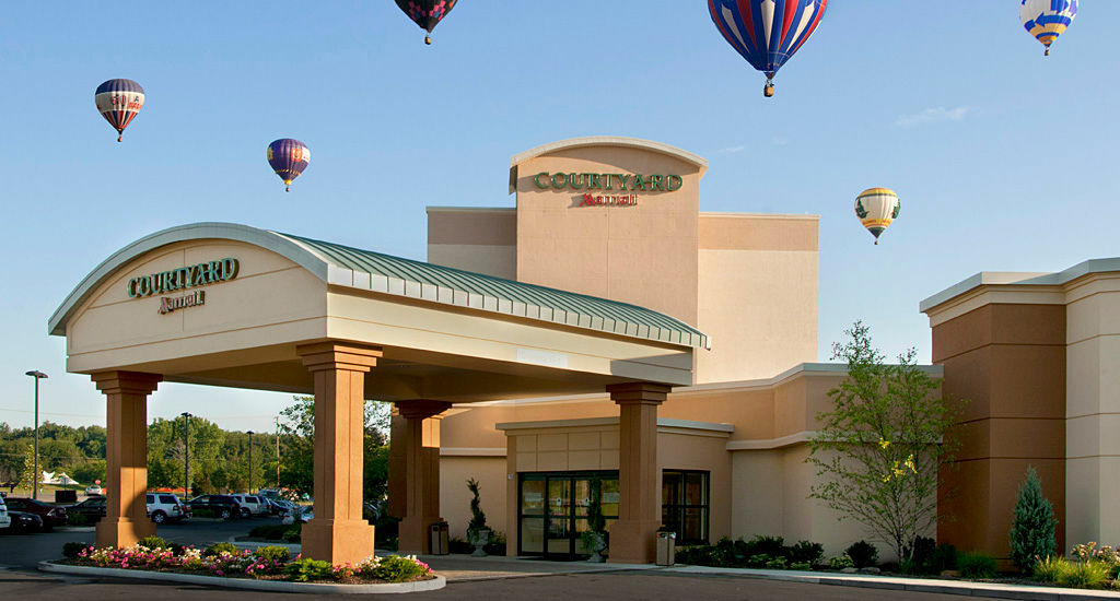 Courtyard By Marriott Canton Hotel North Canton Exterior photo